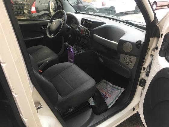 FIAT DOBLÒ 1.8 MPI CARGO 16V FLEX 2P MANUAL FIAT DOBLÒ 1.8 MPI CARGO 16V FLEX 2P MANUAL